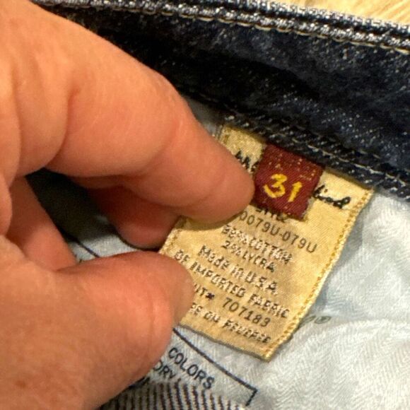 7FAM Flynt jeans size 31 but fit tight. More like 29 or 30 maybe. - Picture 5 of 8